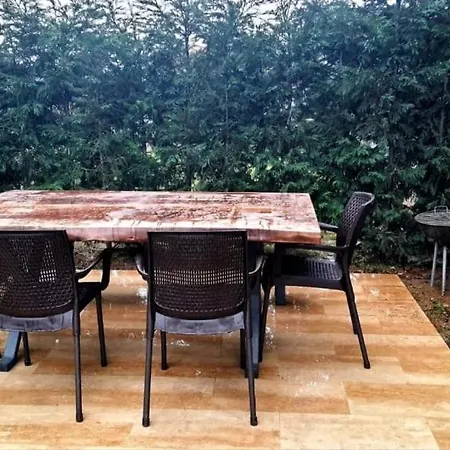 Lovely House With Heated Pool Near Ski Center In Kartepe Near Sapanca Kocaeli